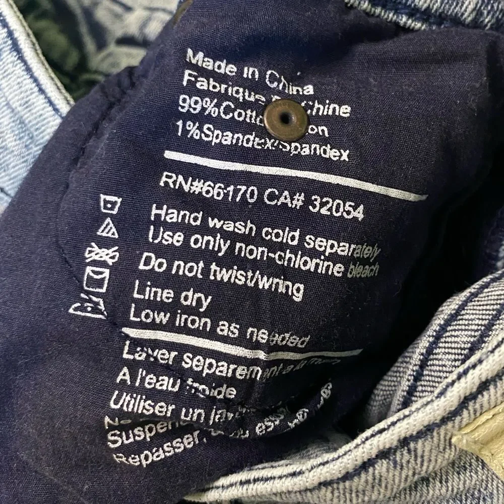 BDG Light Acid Wash Cigarette Skinny Jeans - Picture 8 of 8